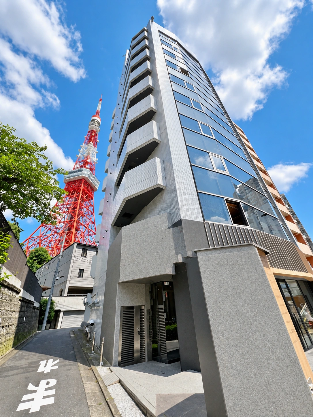 TOWER FRONT 神谷町の外観